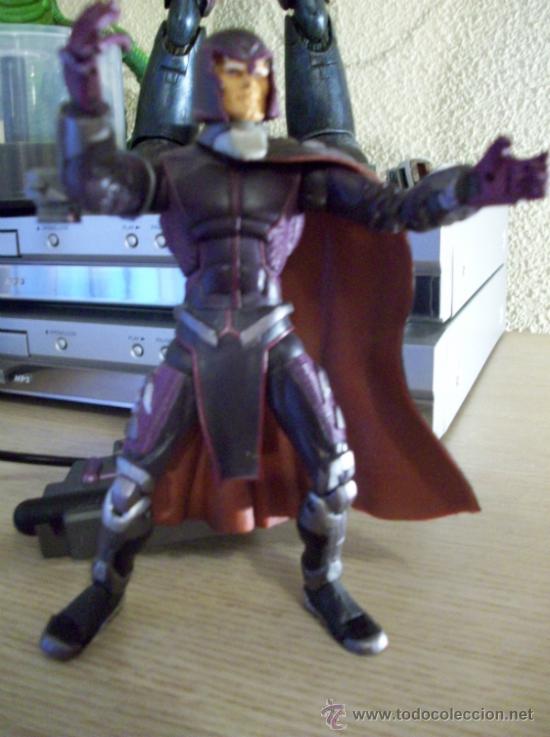 Figuras y mu&ntilde;ecos Marvel: FIGURA MAGNETO MARVEL LEGENDS X MEN CLASSICS - Foto 4