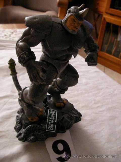 Figuras y mu&ntilde;ecos Marvel: FIGURA DE ACCION DE GRAN TAMA&Ntilde;O CON BASE - Foto 1