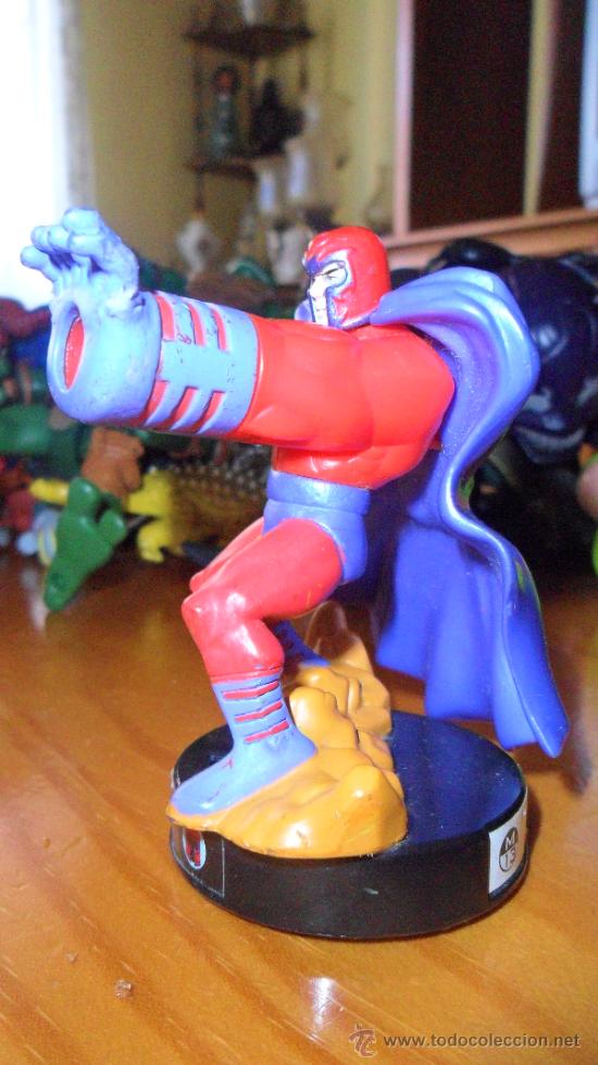 Figuras y mu&ntilde;ecos Marvel: X-MEN , FIGURA MAGNETO. marvel attacktix - Foto 1