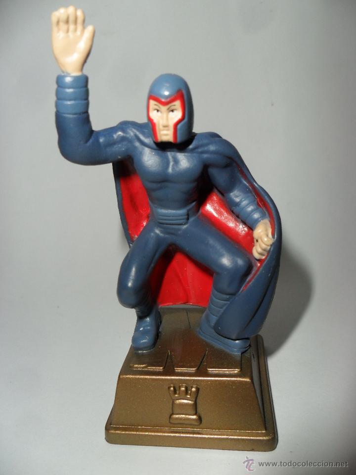 Figuras y mu&ntilde;ecos Marvel: MARVEL SUPER HEROES MAGNETO FIGURA PVC MARVEL 2003 - Foto 1