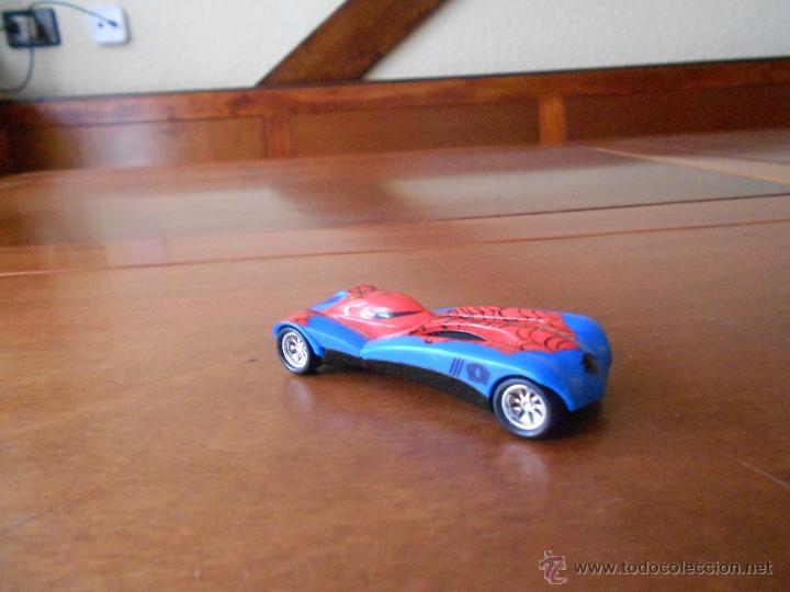 Figuras y mu&ntilde;ecos Marvel: COCHE MET&Aacute;LICO MARVEL 2004 DE SPIDERMAN - Foto 1