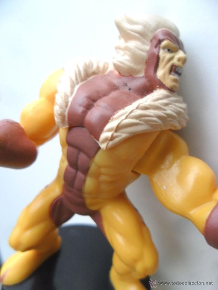 Figuras y mu&ntilde;ecos Marvel: FIGURA MARVEL ATTACKTIX SABRETOOTH HASBRO 2006 - Foto 1