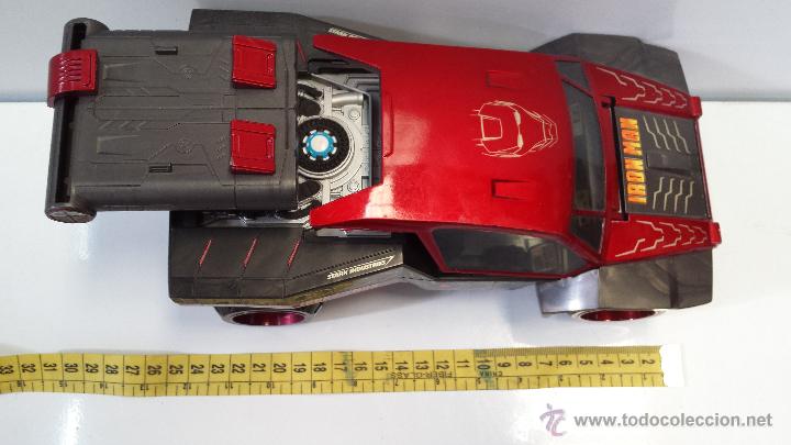Figuras y mu&ntilde;ecos Marvel: COCHE IRON MAN 2 DE MARVEL CON LANZAMISILES - HASBRO 2009 - Foto 4