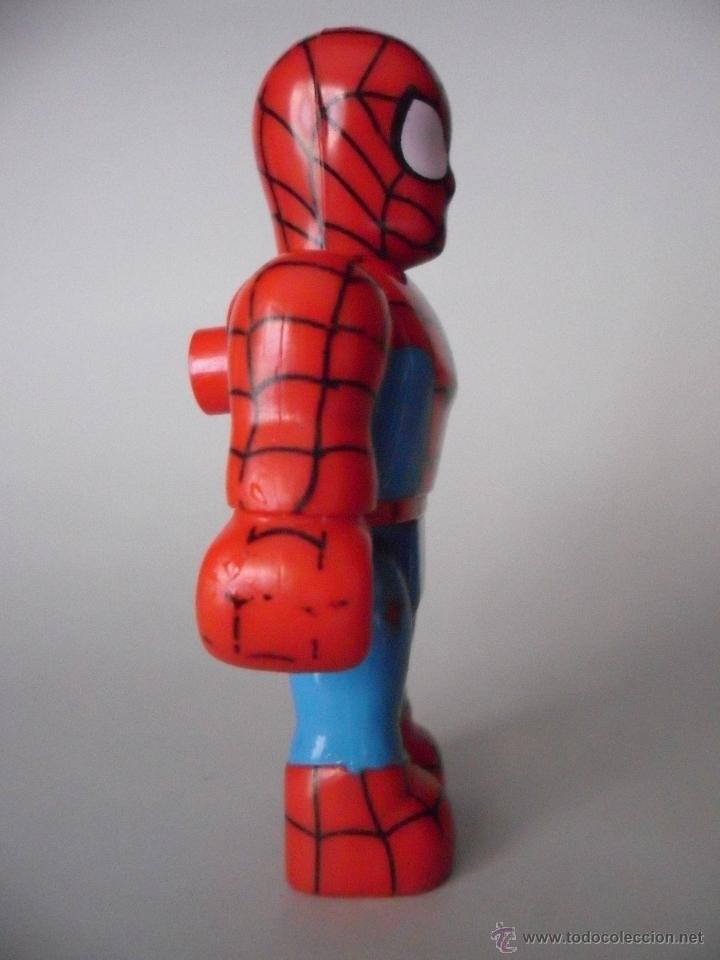 Figuras y mu&ntilde;ecos Marvel: SPIDERMAN MEGA BLOCKS FIGURA ARTICULADA DE 9 CMS - Foto 3