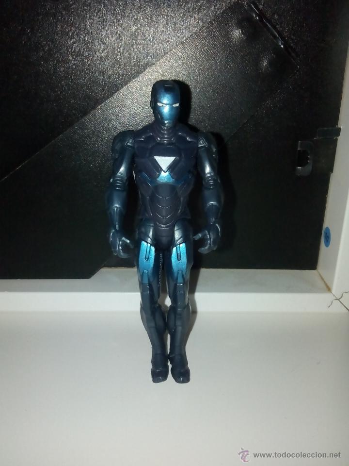 Figuras y mu&ntilde;ecos Marvel: Figura de Iron Man. 11 cms. Original de Marvel Hasbro. Articulada. - Foto 1