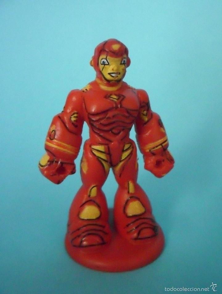 Figuras y mu&ntilde;ecos Marvel: MARVEL HEROES IRON MAN FIGURA TIPO KINDER 2008 - Foto 1