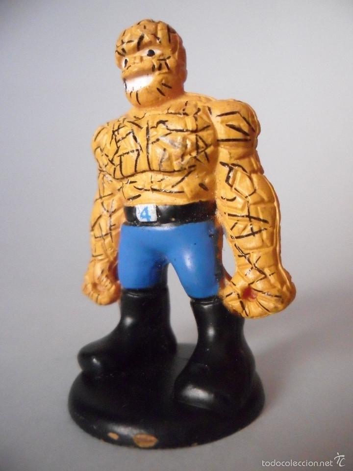 Figuras y mu&ntilde;ecos Marvel: MARVEL HEROES LA COSA FIGURA TIPO KINDER 2008 - Foto 2