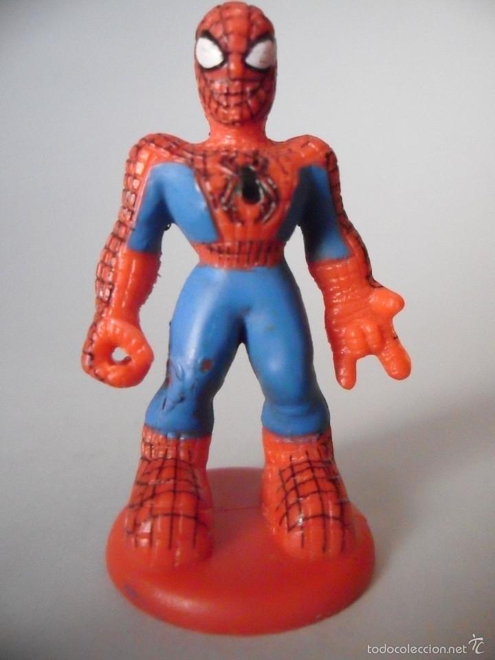 Figuras y mu&ntilde;ecos Marvel: MARVEL HEROES SPIDERMAN FIGURA TIPO KINDER 2008 - Foto 1
