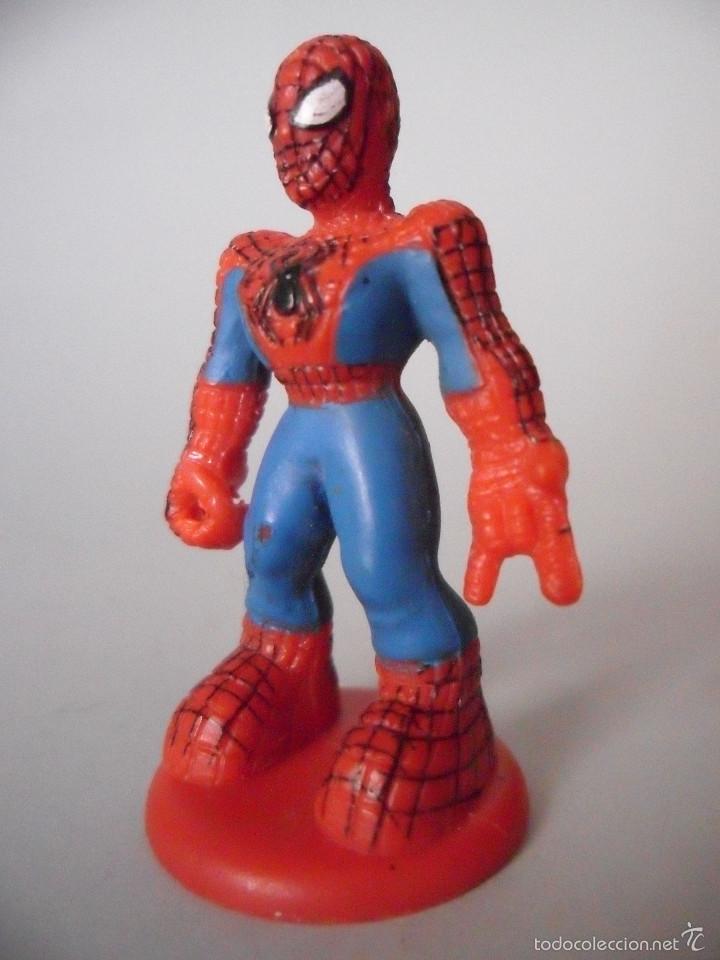 Figuras y mu&ntilde;ecos Marvel: MARVEL HEROES SPIDERMAN FIGURA TIPO KINDER 2008 - Foto 2