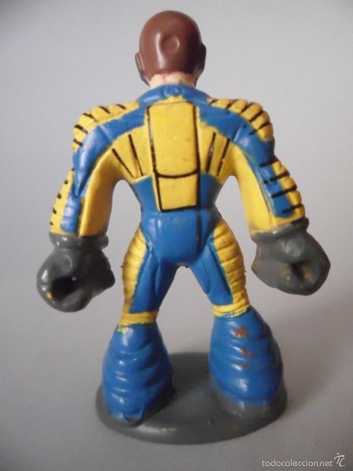 Figuras y mu&ntilde;ecos Marvel: MARVEL HEROES CICLOPE FIGURA TIPO KINDER 2011 - Foto 4