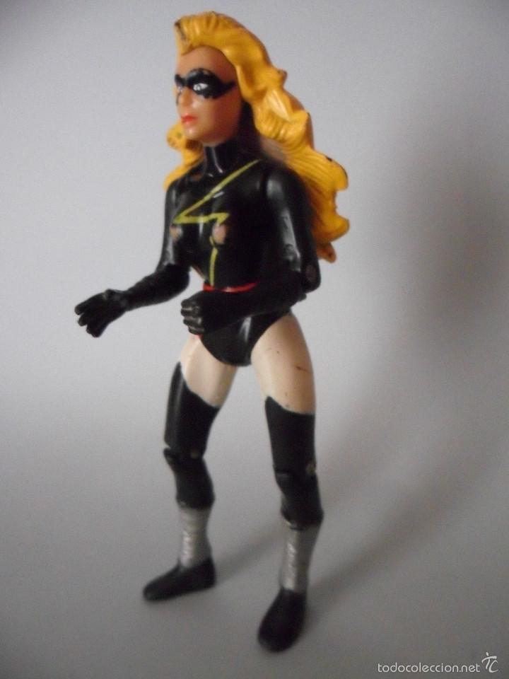 Figuras y mu&ntilde;ecos Marvel: MS. MARVEL RARA FIGURA TOY BIZ BOOTLEG - Foto 3