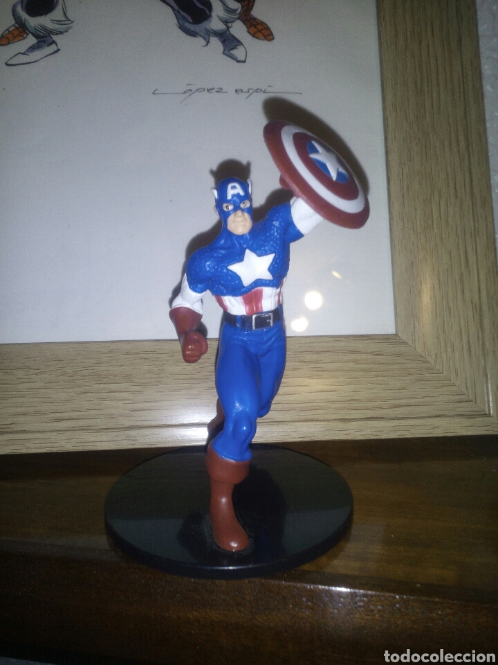 Figuras y mu&ntilde;ecos Marvel: Figura capitan america marvel y subs 2012 - Foto 1