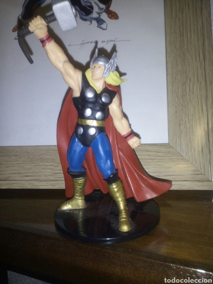 Figuras y mu&ntilde;ecos Marvel: Figura thor marvel y subs 2012 - Foto 1