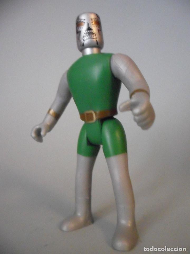 Figuras y mu&ntilde;ecos Marvel: MARVEL WORLD DOCTOR DOOM FAMOSA 2006 - Foto 1