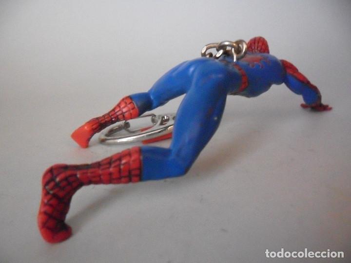 Figuras y mu&ntilde;ecos Marvel: SPIDERMAN FIGURA LLAVERO DE PVC DE 12,5 CM MARVEL BASIC FUN 2010 - Foto 4