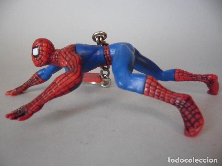 Figuras y mu&ntilde;ecos Marvel: SPIDERMAN FIGURA LLAVERO DE PVC DE 12,5 CM MARVEL BASIC FUN 2010 - Foto 5