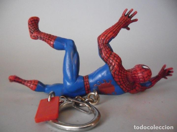Figuras y mu&ntilde;ecos Marvel: SPIDERMAN FIGURA LLAVERO DE PVC DE 12,5 CM MARVEL BASIC FUN 2010 - Foto 6