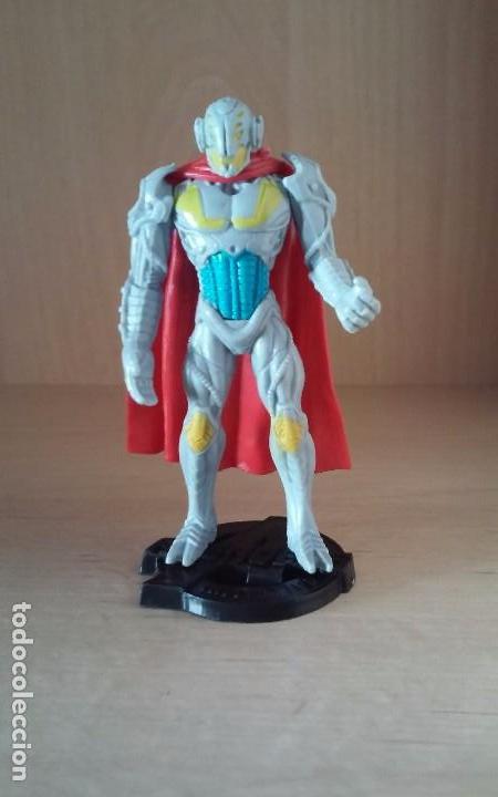 Figuras y mu&ntilde;ecos Marvel: Figura de Ultron, Avengers, Vengadores - Foto 1