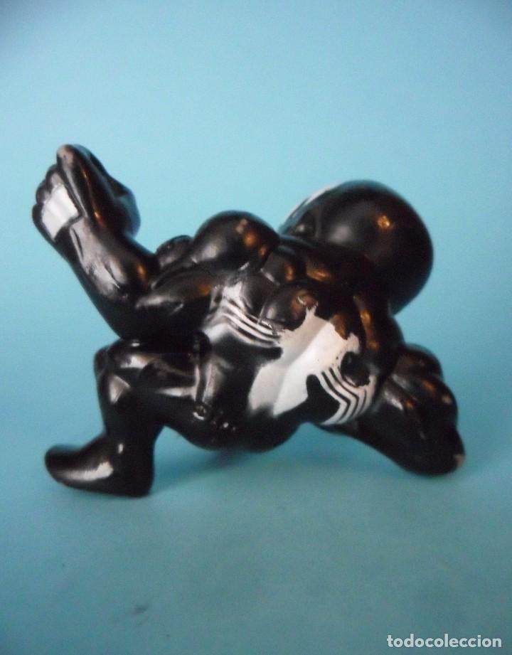 Figuras y mu&ntilde;ecos Marvel: SPIDERMAN VENOM FIGURA DE PVC MARVEL 1997 - Foto 4