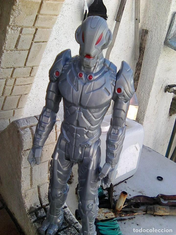 Figuras y mu&ntilde;ecos Marvel: Ultron (Serie Los vengadores, Hasbro Marvel, 2015) - 30 cms - Foto 2
