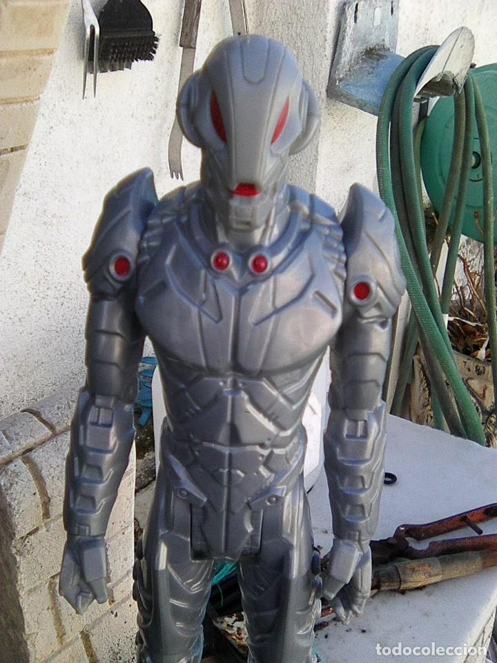 Figuras y mu&ntilde;ecos Marvel: Ultron (Serie Los vengadores, Hasbro Marvel, 2015) - 30 cms - Foto 3