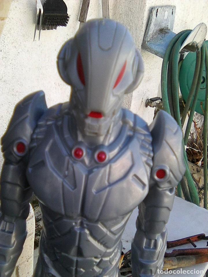 Figuras y mu&ntilde;ecos Marvel: Ultron (Serie Los vengadores, Hasbro Marvel, 2015) - 30 cms - Foto 4