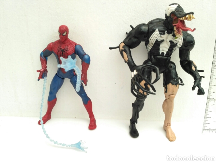 muñecos de venom