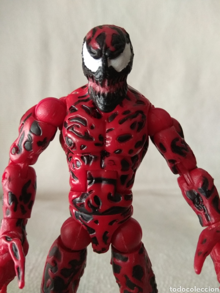 muñecos de carnage