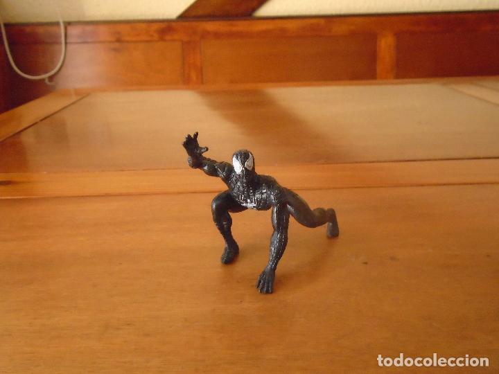 Figuras y mu&ntilde;ecos Marvel: FIGURA MARVEL EN PVC DE SPIDERMAN NEGRO 1998 YOLANDA - Foto 1