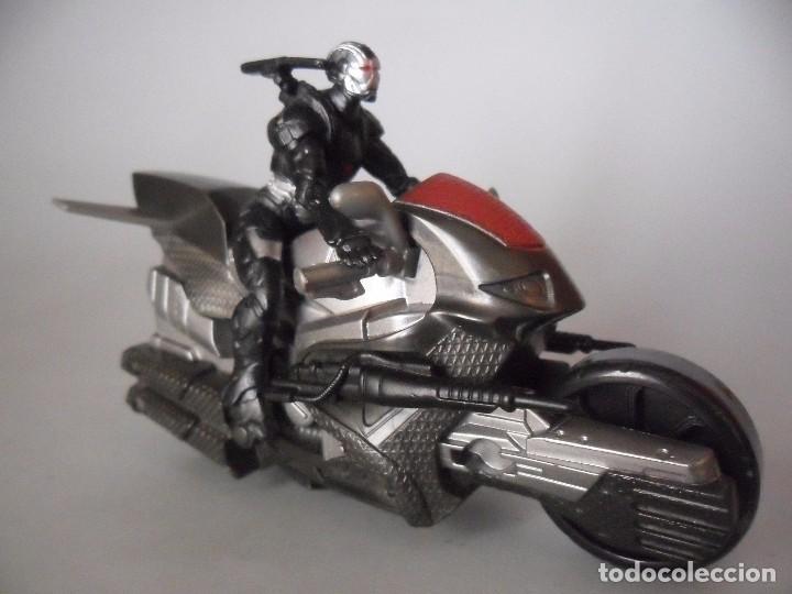 Figuras y mu&ntilde;ecos Marvel: IRON MAN 3 FIGURA CON MOTO MARVEL HASBRO 2015 - Foto 2