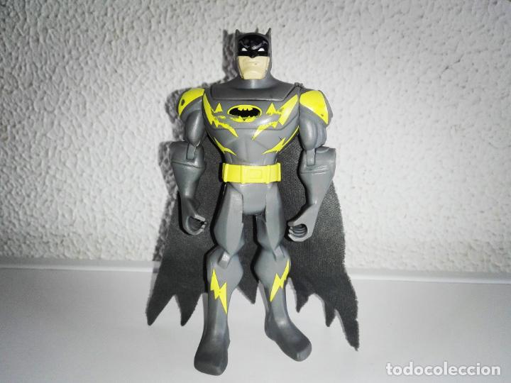 Muñeco 2025 batman marvel