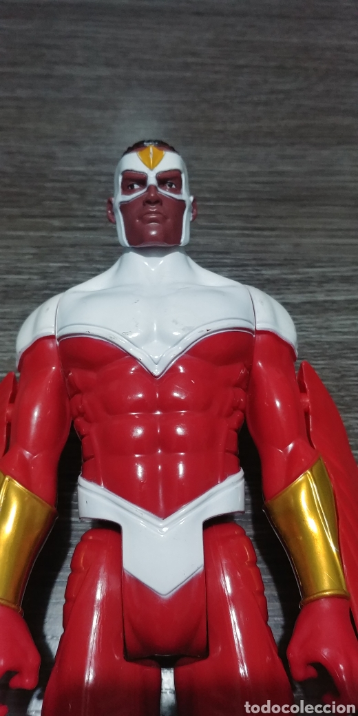 Figuras y mu&ntilde;ecos Marvel: Halcon los Vengadores Titan Series Marvel Hasbro - Foto 3