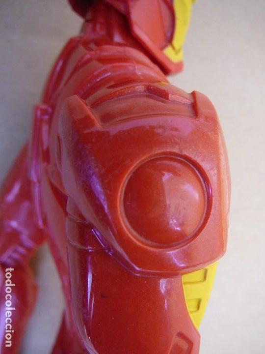 Figuras y mu&ntilde;ecos Marvel: Figura Iron Man Hasbro Marvel 2014. Mu&ntilde;eco de pl&aacute;stico. - Foto 16