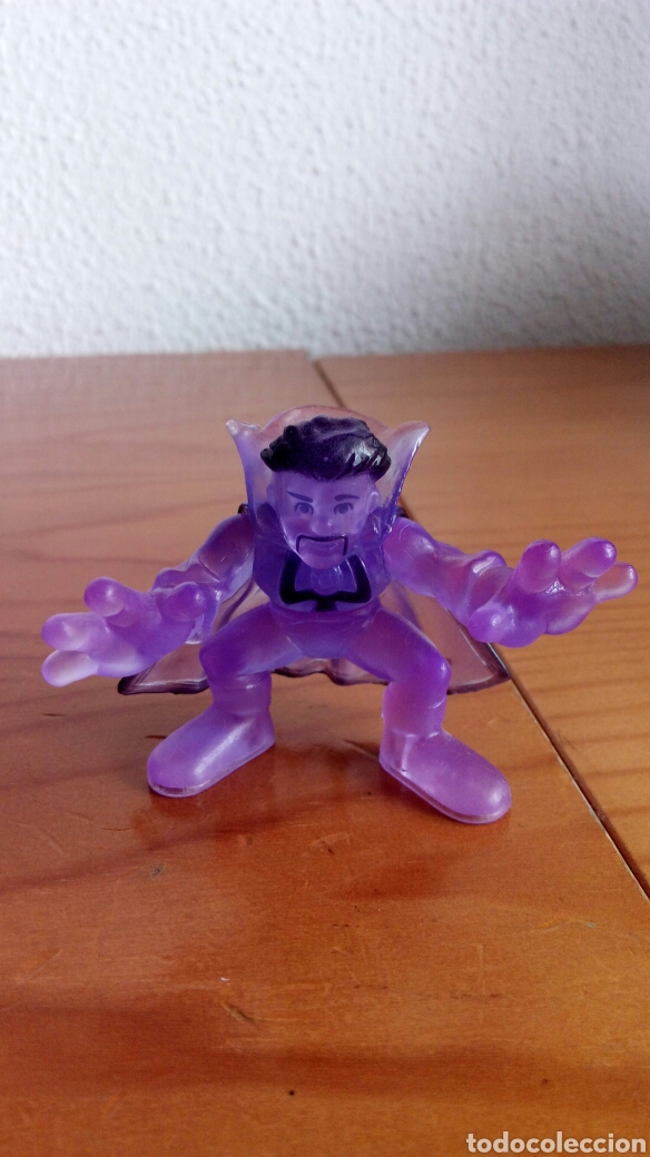 Figuras y mu&ntilde;ecos Marvel: Figura Doctor Extra&ntilde;o Marvel. Superhero Squad Hasbro - Foto 1