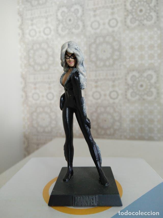 Figuras y mu&ntilde;ecos Marvel: Marvel Figurine Gata Negra + Revista - Foto 1