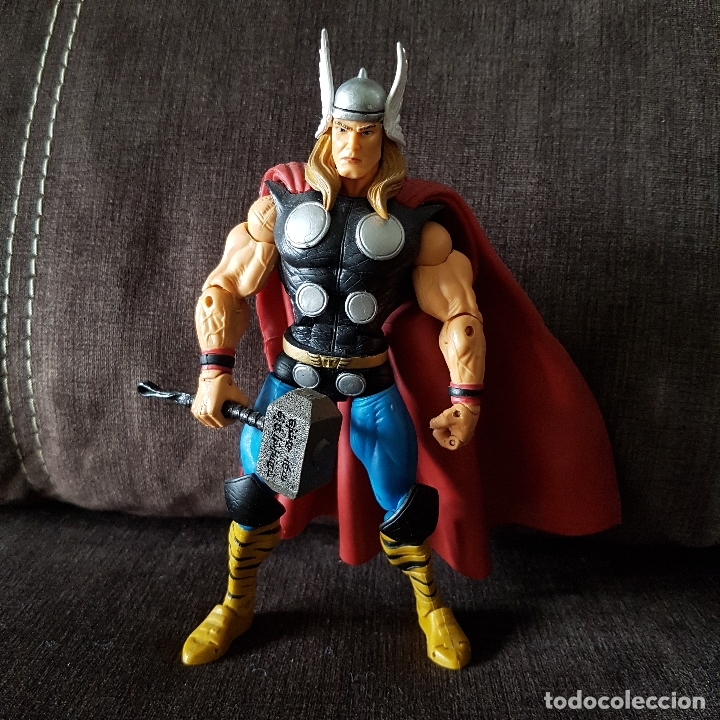Figuras y mu&ntilde;ecos Marvel: MARVEL LEGENDS - THOR (VERSION CL&Aacute;SICA) - LOS VENGADORES - Foto 1