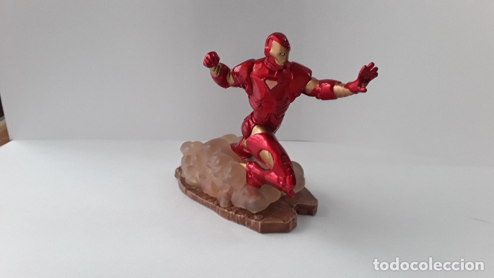 Figuras y mu&ntilde;ecos Marvel: IRON MAN -MARVEL 2011-7X4X7 CM - Foto 3