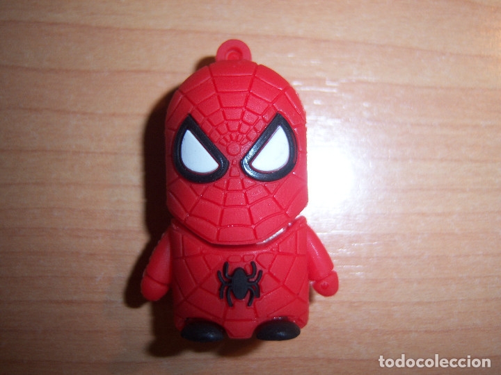 Figuras y mu&ntilde;ecos Marvel: FIGURA DE SPIDERMAN EN PENDRIVE DE 16GB (NUEVO) - Foto 1