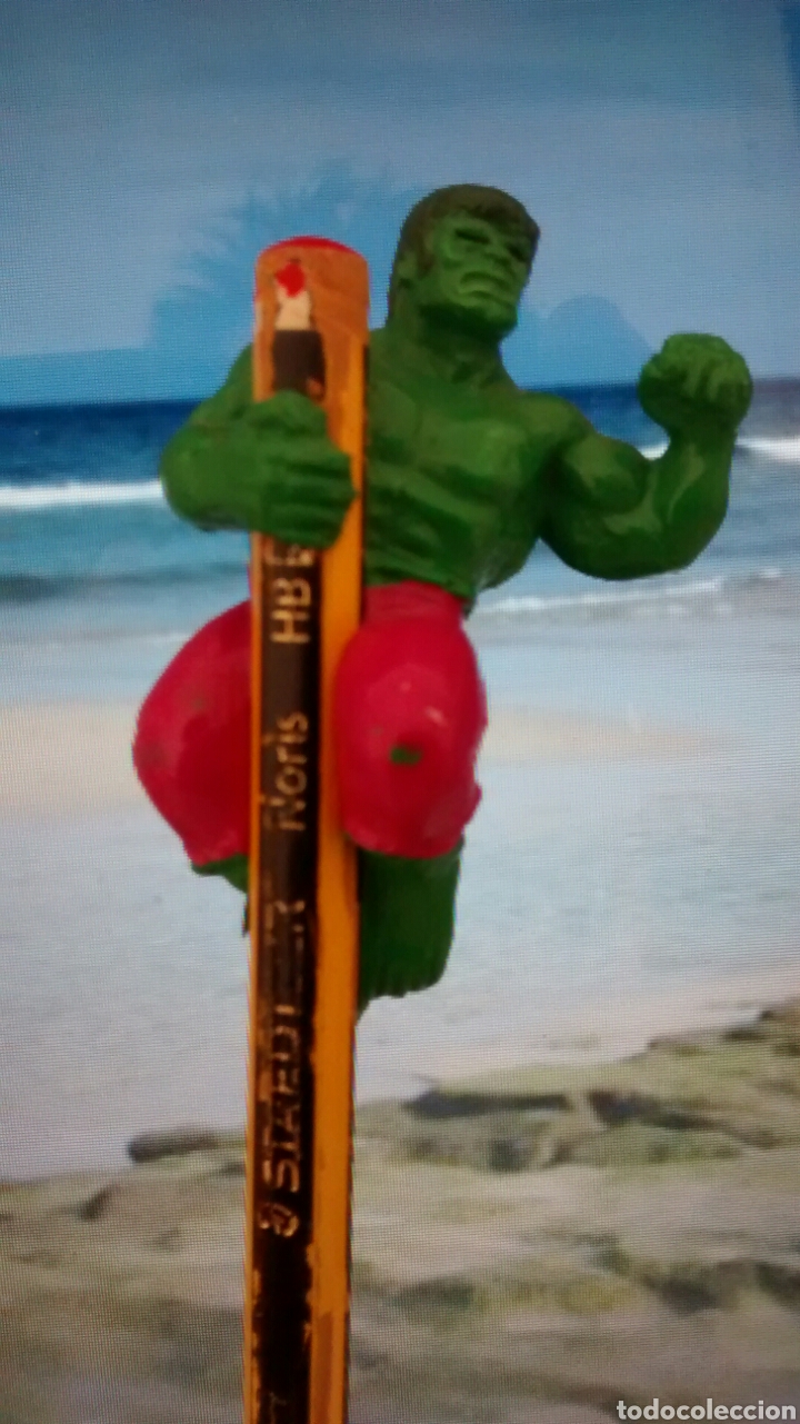 Figuras y mu&ntilde;ecos Marvel: FIGURA DE HULK SUJETALAPICES (MARVEL) - Foto 1