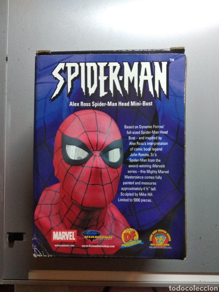 Figuras y mu&ntilde;ecos Marvel: Spiderman mini busto Alex Ross - Foto 3