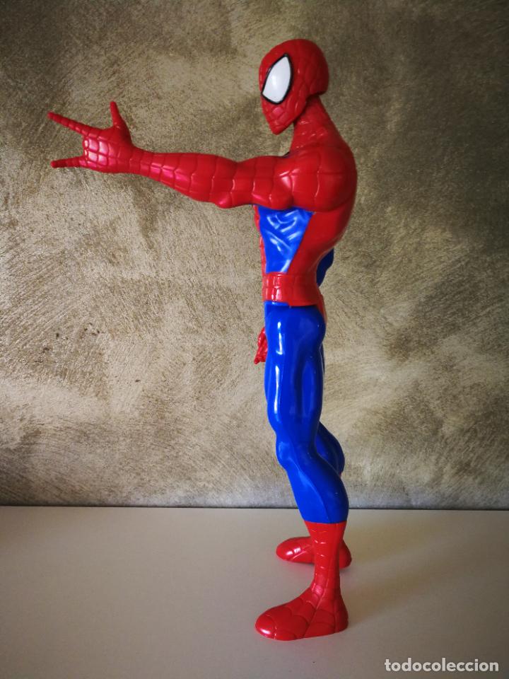 Figuras y mu&ntilde;ecos Marvel: FIGURA SPIDERMAN HASBRO 2013 30 CM - Foto 5