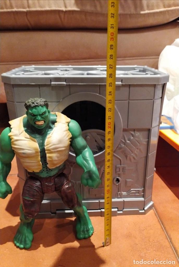 Figuras y mu&ntilde;ecos Marvel: Hulk electronic cage. Mu&ntilde;eco sonoro con jaula - Foto 6