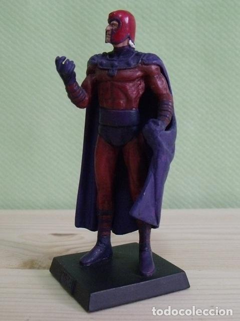 Figuras y mu&ntilde;ecos Marvel: Figura Plomo Magneto 05 X-Men - Foto 2