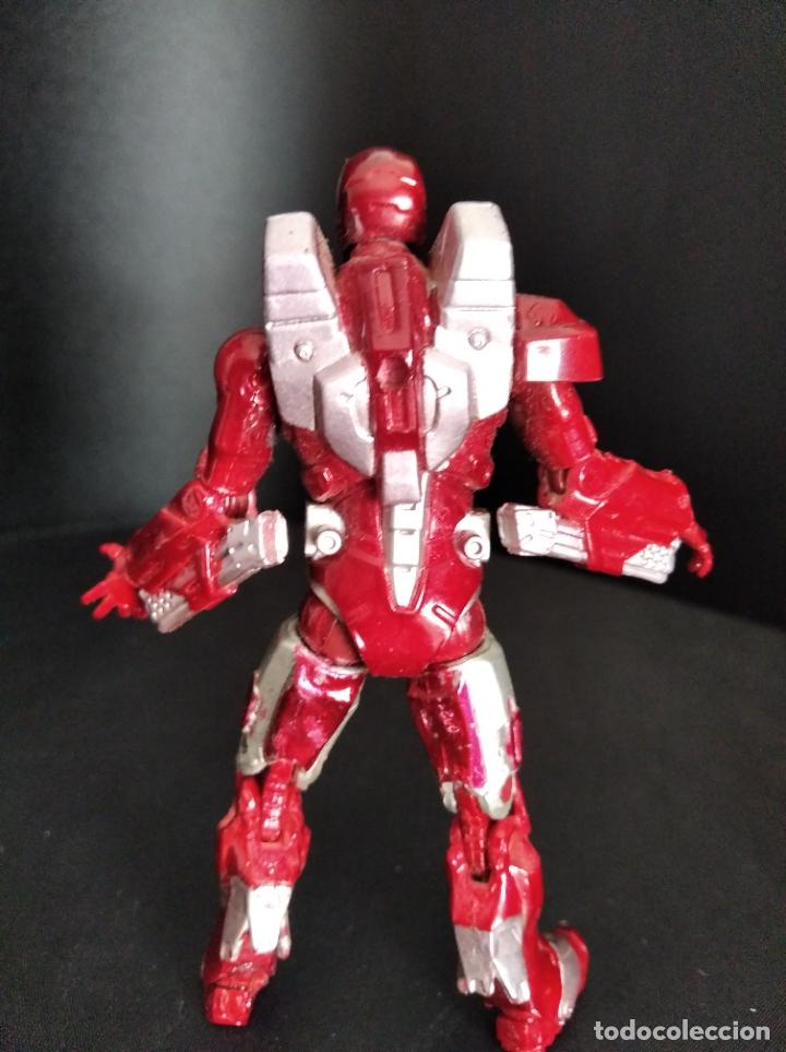 Figuras y mu&ntilde;ecos Marvel: IRON-MAN - HASBRO 2010 LOS VENGADORES. MARVEL LEGENDS 11CM. - Foto 2