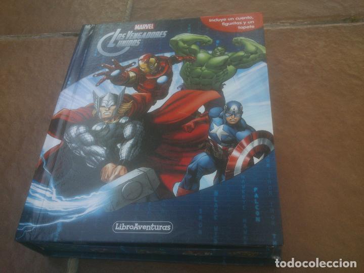 Figuras y mu&ntilde;ecos Marvel: LIBRO AVENTURAS MARVEL FIGURAS - Foto 1