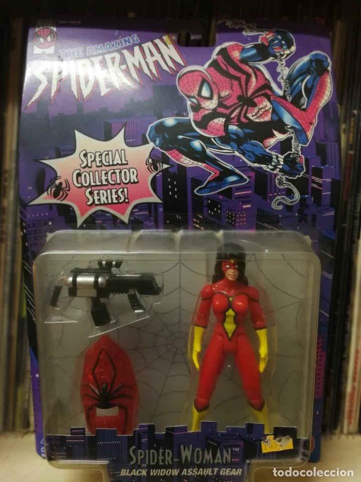 spiderman ”spider-woman”- black widow assault g - Acquista Figure