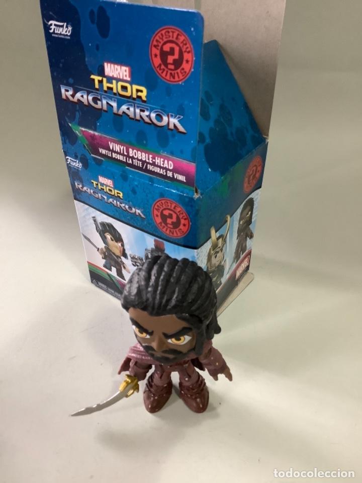Figuras y mu&ntilde;ecos Marvel: Funko Marvel Thor Ragnarok. Vinyl Bobble Head. Figuras Heimdall. - Foto 2