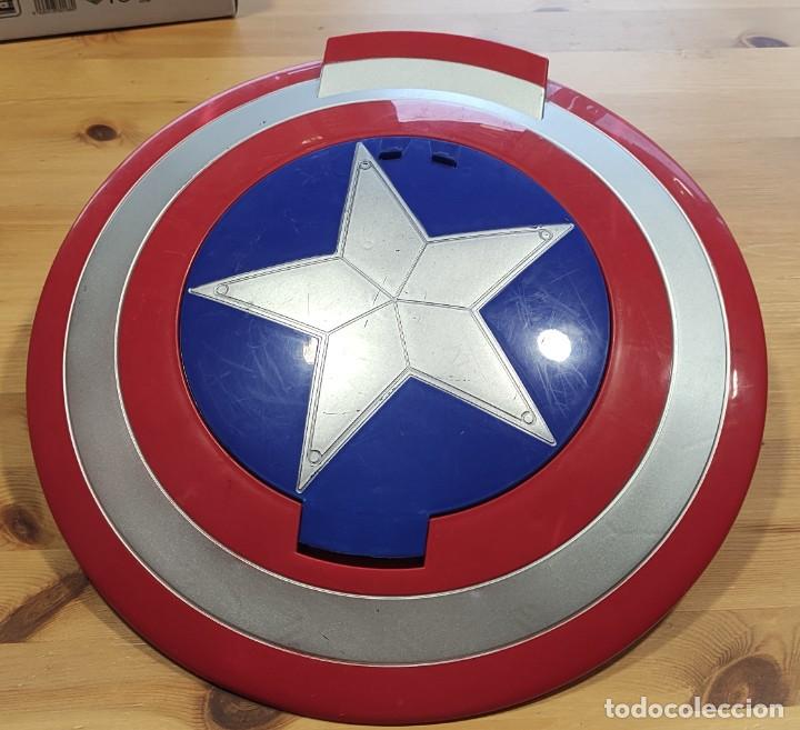 Figuras y mu&ntilde;ecos Marvel: ESCUDO CAPITAN AMERICA , MARVEL , LANZA DISCOS , CON 4 DISCOS , FUNCIONA , HASBRO , 34 CMS - Foto 1