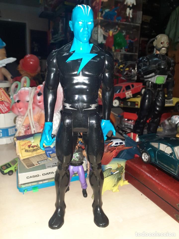 Figuras y mu&ntilde;ecos Marvel: Electro.Enemigo de Spiderman.Hasbro 2014. - Foto 1