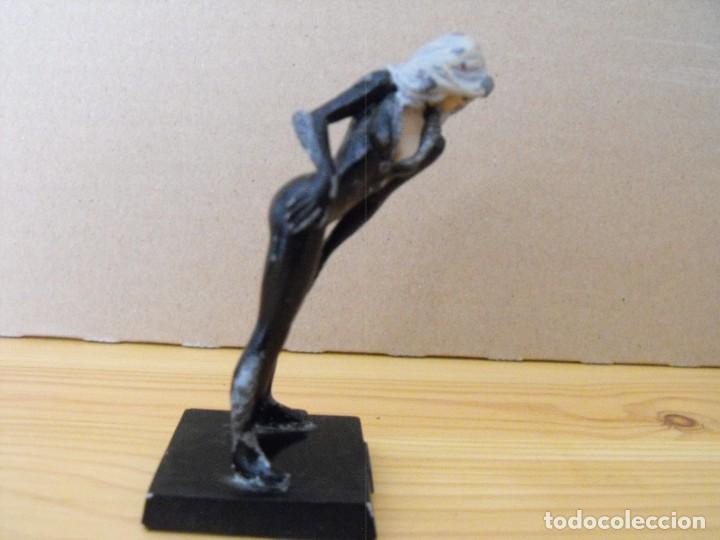 Figuras y mu&ntilde;ecos Marvel: MARVEL. Figura de plomo de Gata negra. - Foto 2